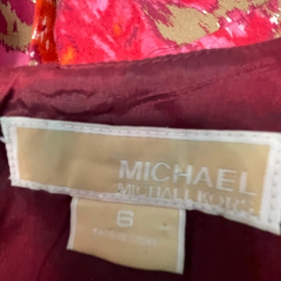 Michael Kors Floral‎ Dress W/Logo Buttons Sz 6 - Picture 7 of 13